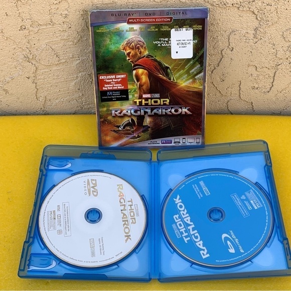 Marvel THOR RAGNAROK 2 DISC BLU-RAY DVD COMBO slipcase, Chris Hemsworth - Picture 1 of 2